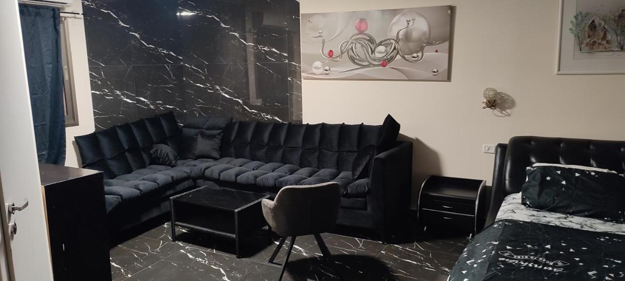 Central Laguardia Hotel Tel Aviv Eksteriør billede