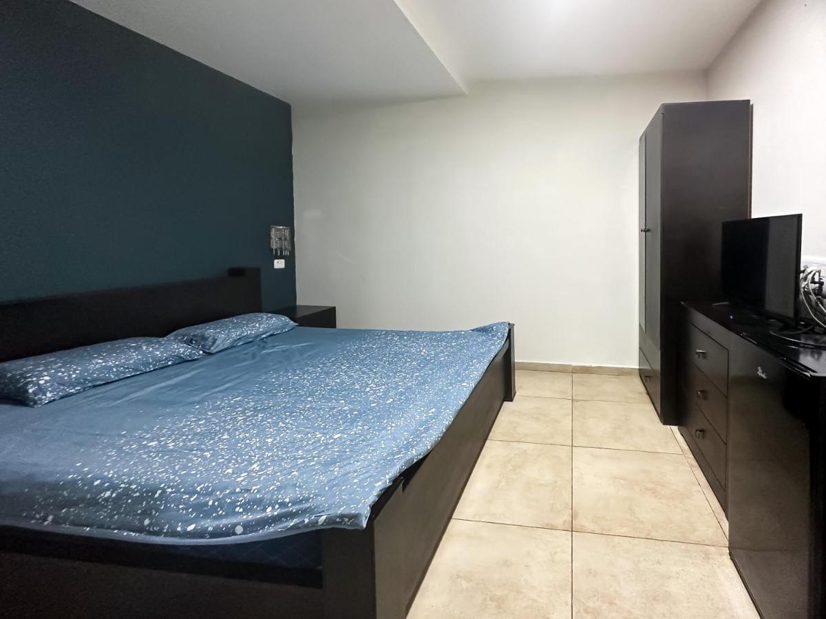 Central Laguardia Hotel Tel Aviv Eksteriør billede