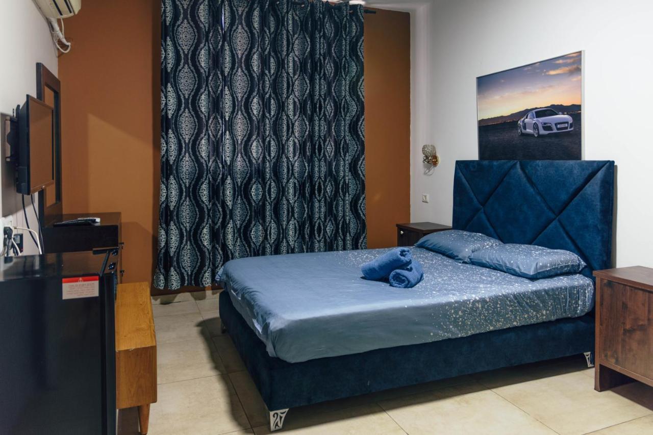 Central Laguardia Hotel Tel Aviv Eksteriør billede