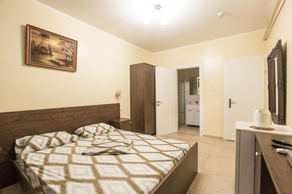 Central Laguardia Hotel Tel Aviv Eksteriør billede