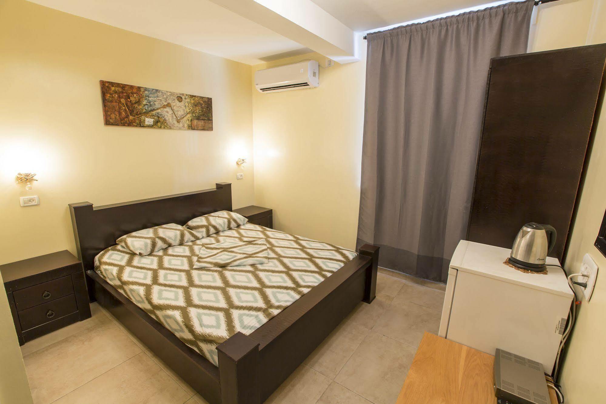 Central Laguardia Hotel Tel Aviv Eksteriør billede